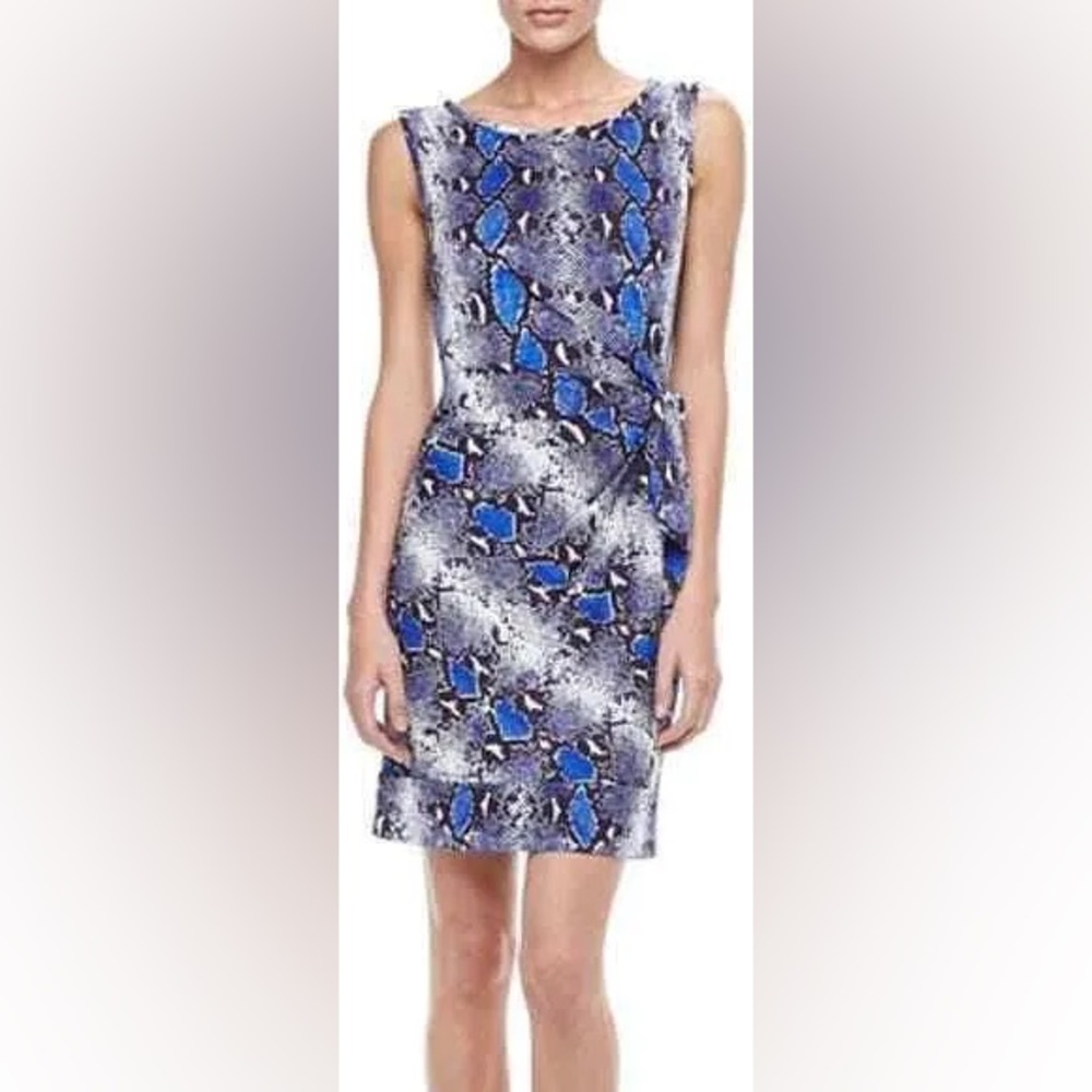 EUC Diane Von Furstenberg sz 0 snake print Della Python-Print dress